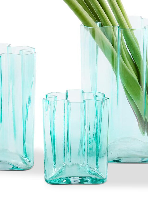 Hanari Small vase, H22 cm – Light Green